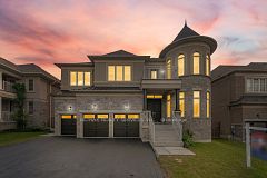 36 West Coast Trail, King, ON, exterior
