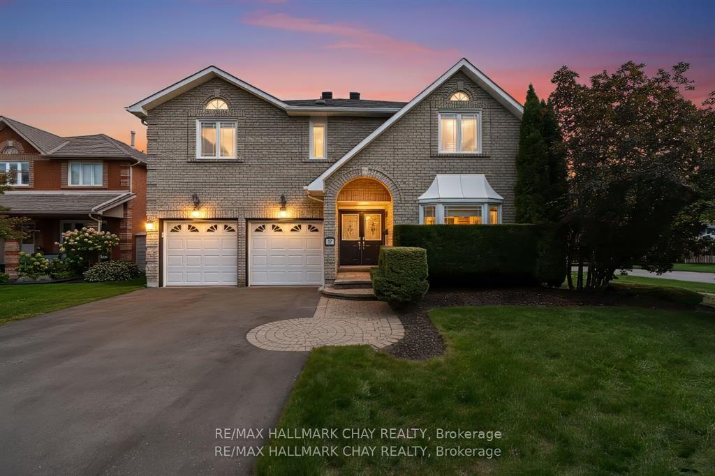 82 Bishop Drive, Barrie, ON, exterior