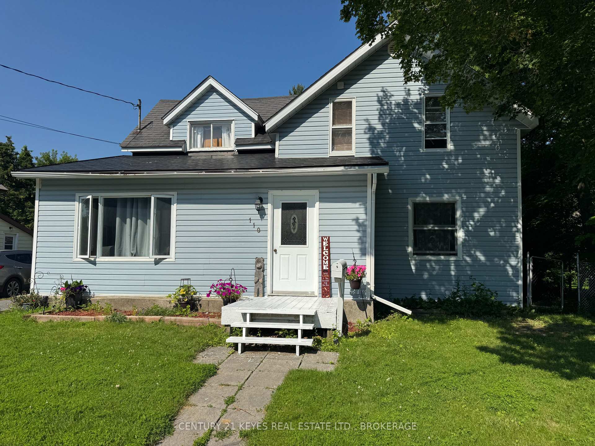 110 Elm Street, Gananoque, ON, exterior