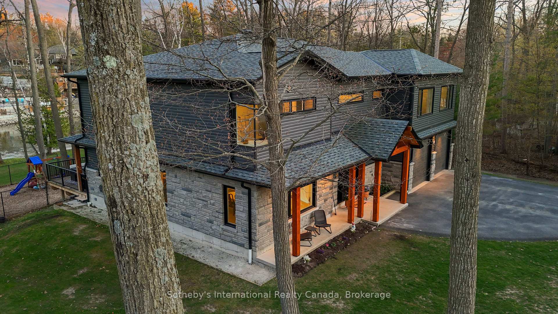 71 OAK LEA Boulevard, Wasaga Beach, ON, exterior