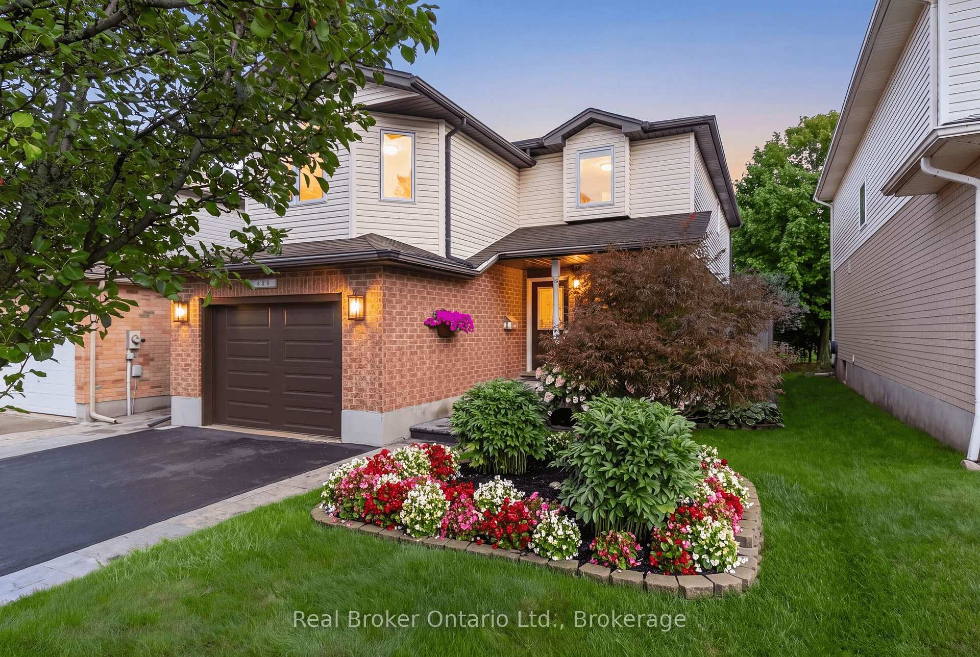 203 Country Club Drive, Guelph, ON, exterior