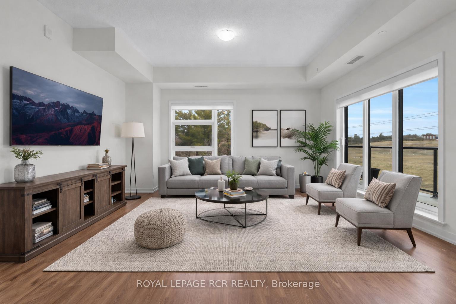 413 - 555 William Graham Drive, Aurora, ON, exterior