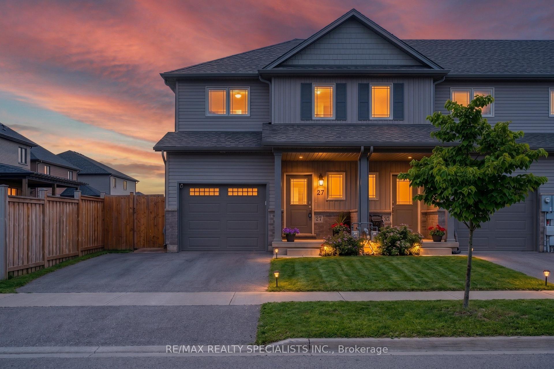 27 Harmony Way, Thorold, ON, exterior