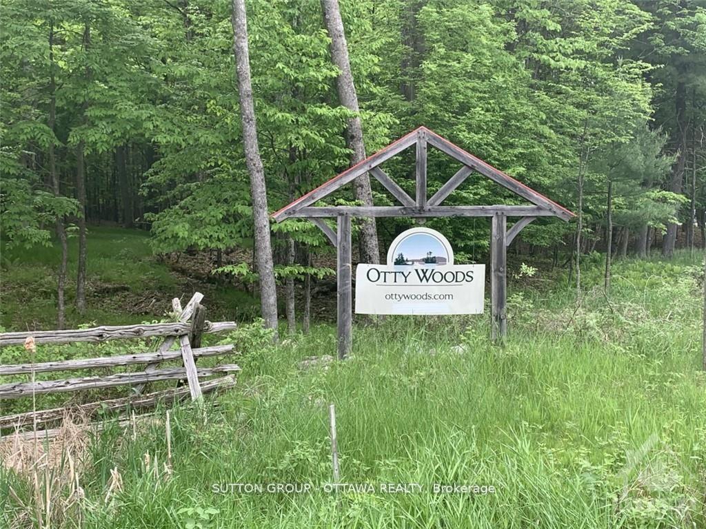 25 Lumber Jack Trail, Drummond/North Elmsley, ON, exterior