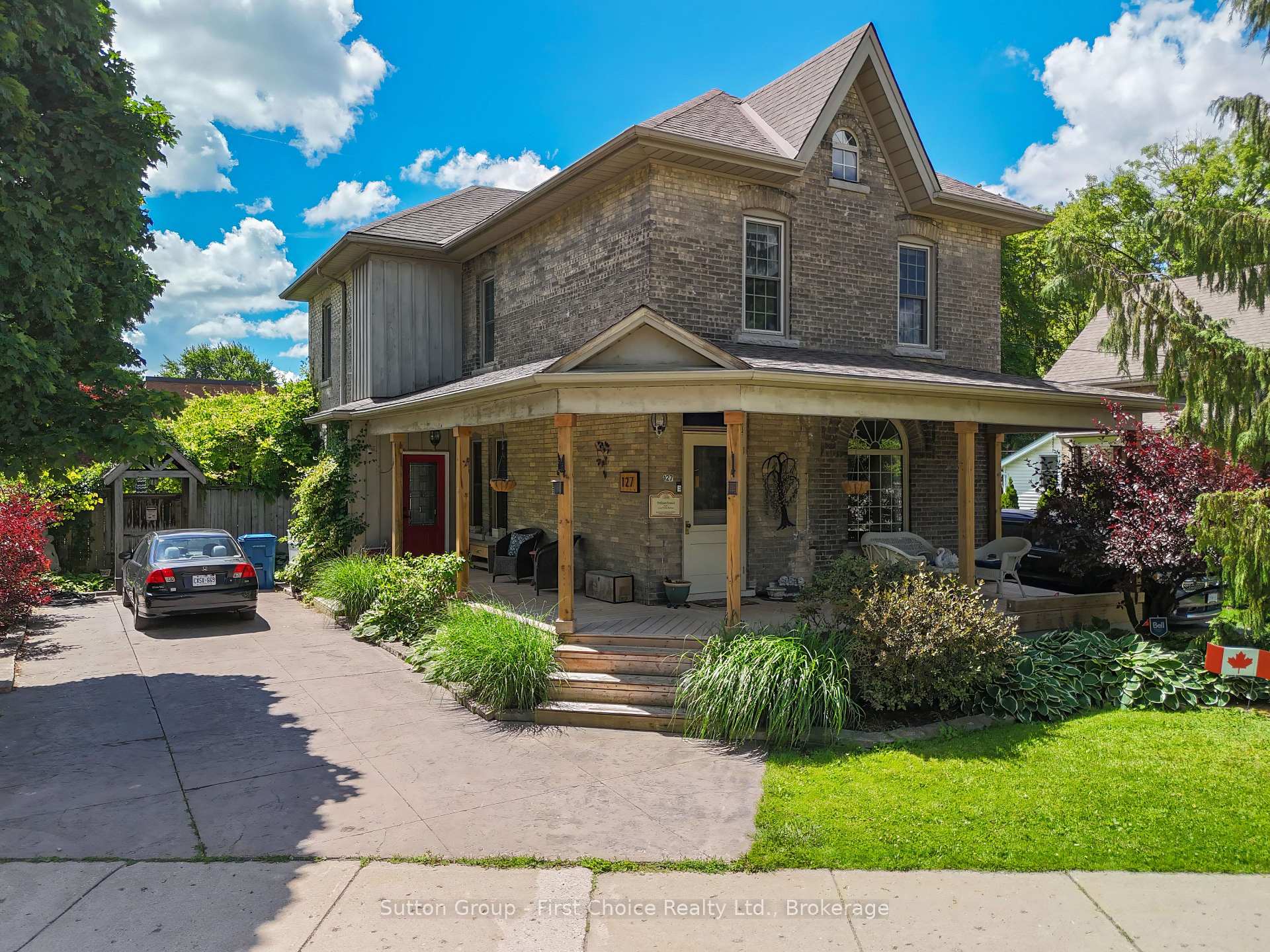 127 West Gore Street, Stratford, ON, exterior