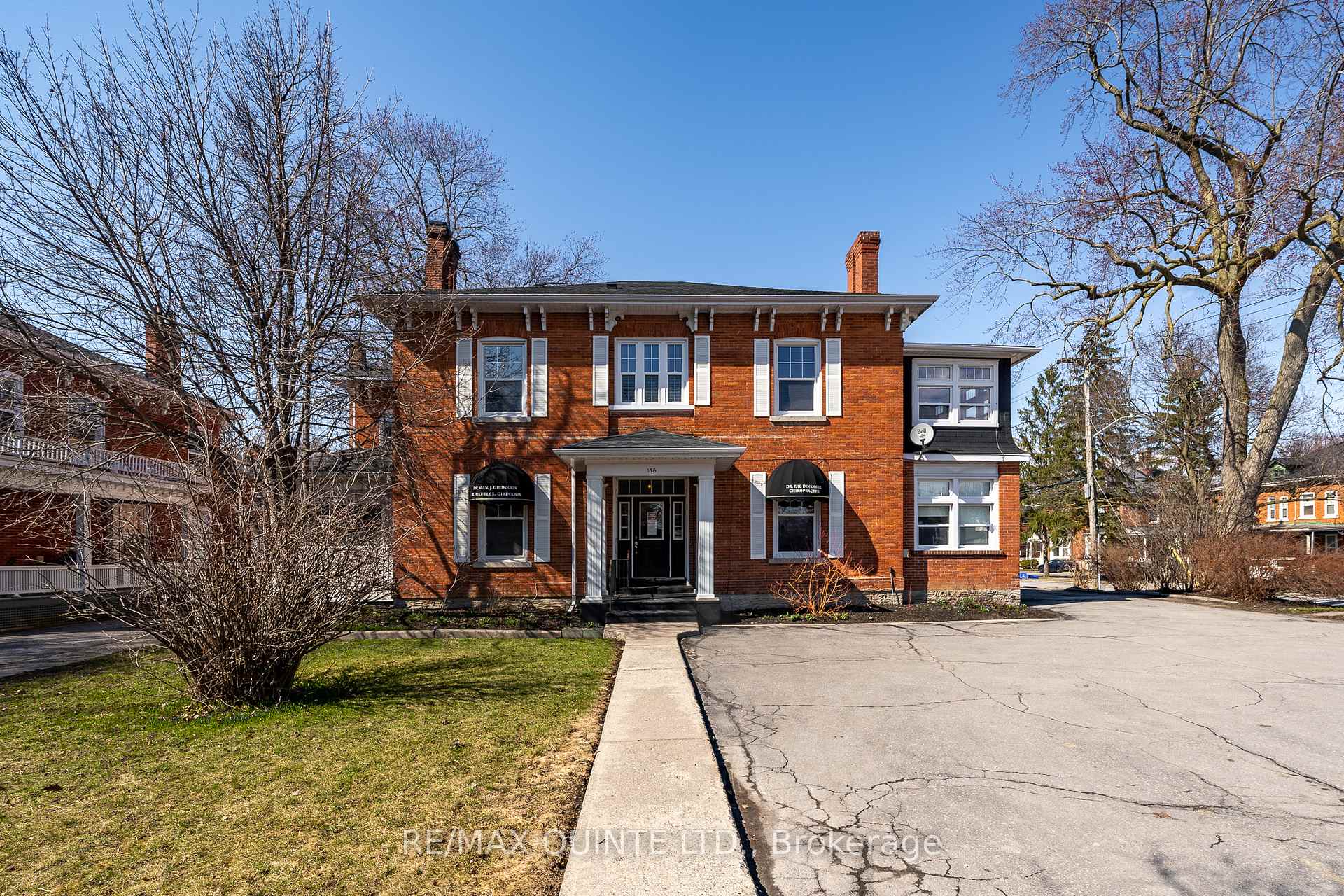 156 Bridge Street E, Belleville, ON, exterior