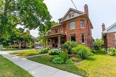1304 4th Avenue W, Owen Sound, ON, exterior