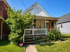 136 Regent Street, Welland, ON, exterior
