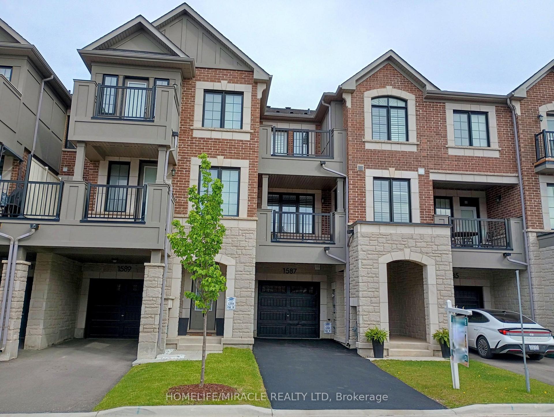 1587 Moira Crescent, Milton, ON, exterior