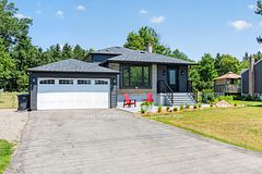 66 Holmes Drive, Caledon, ON, exterior