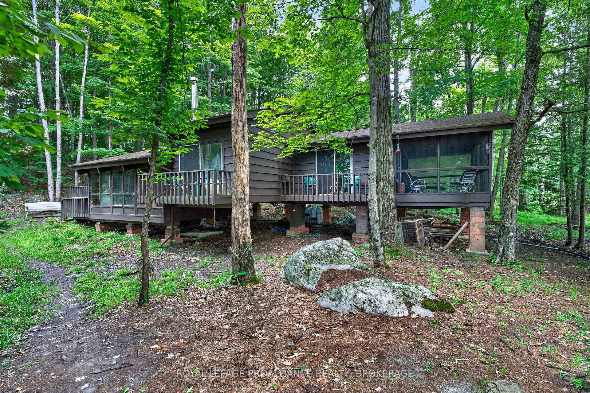 3 Scott Island, Rideau Lakes, ON, exterior