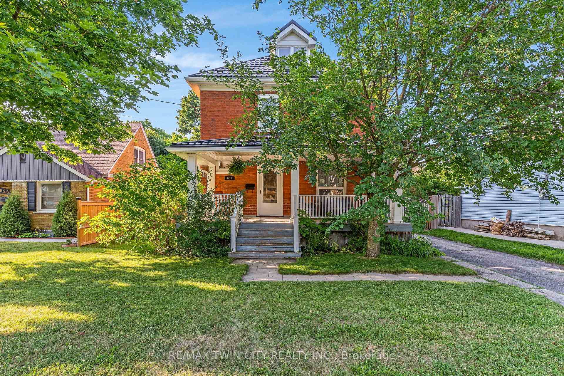 630 Lawrence Street, Cambridge, ON, exterior