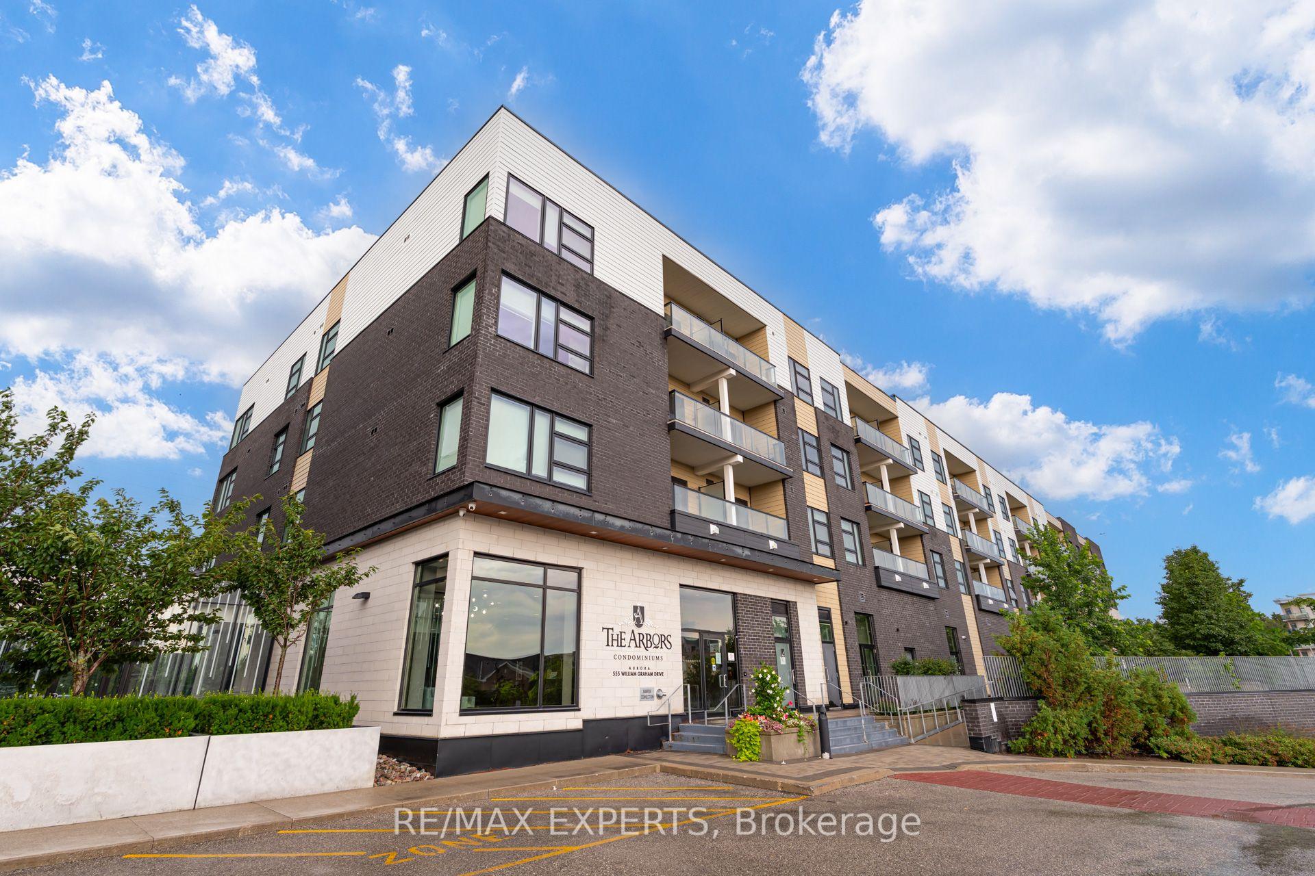 121 - 555 William Graham Drive, Aurora, ON, exterior