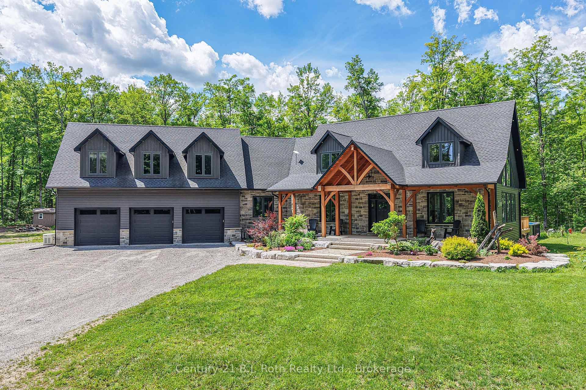 3082 Fairgrounds Road, Severn, ON, exterior