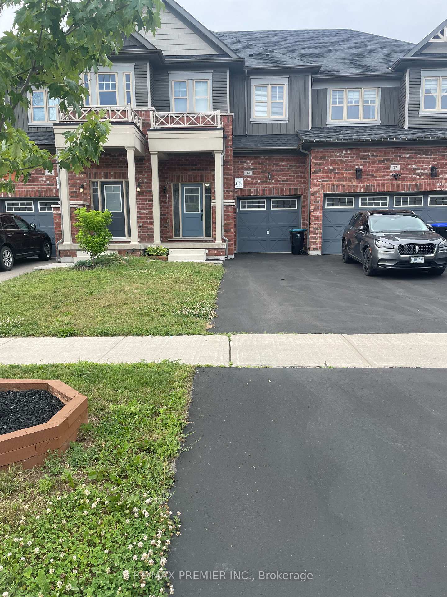 34 Arnold Crescent, New Tecumseth, ON, exterior