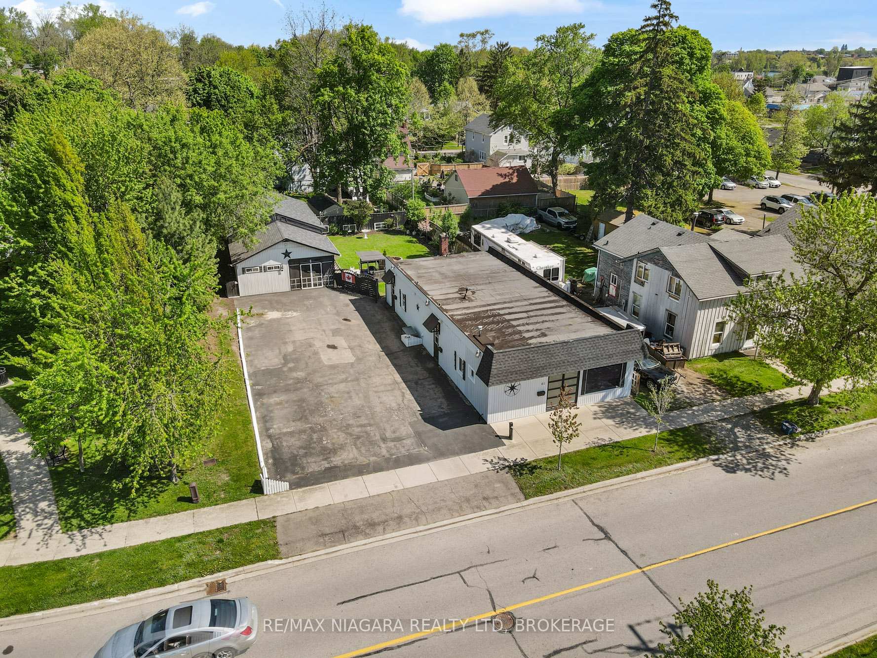 61 Queen Street, Fort Erie, ON, exterior