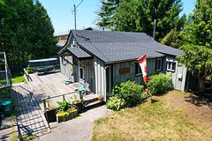 36 Barrie Avenue, South Bruce Peninsula, ON, exterior