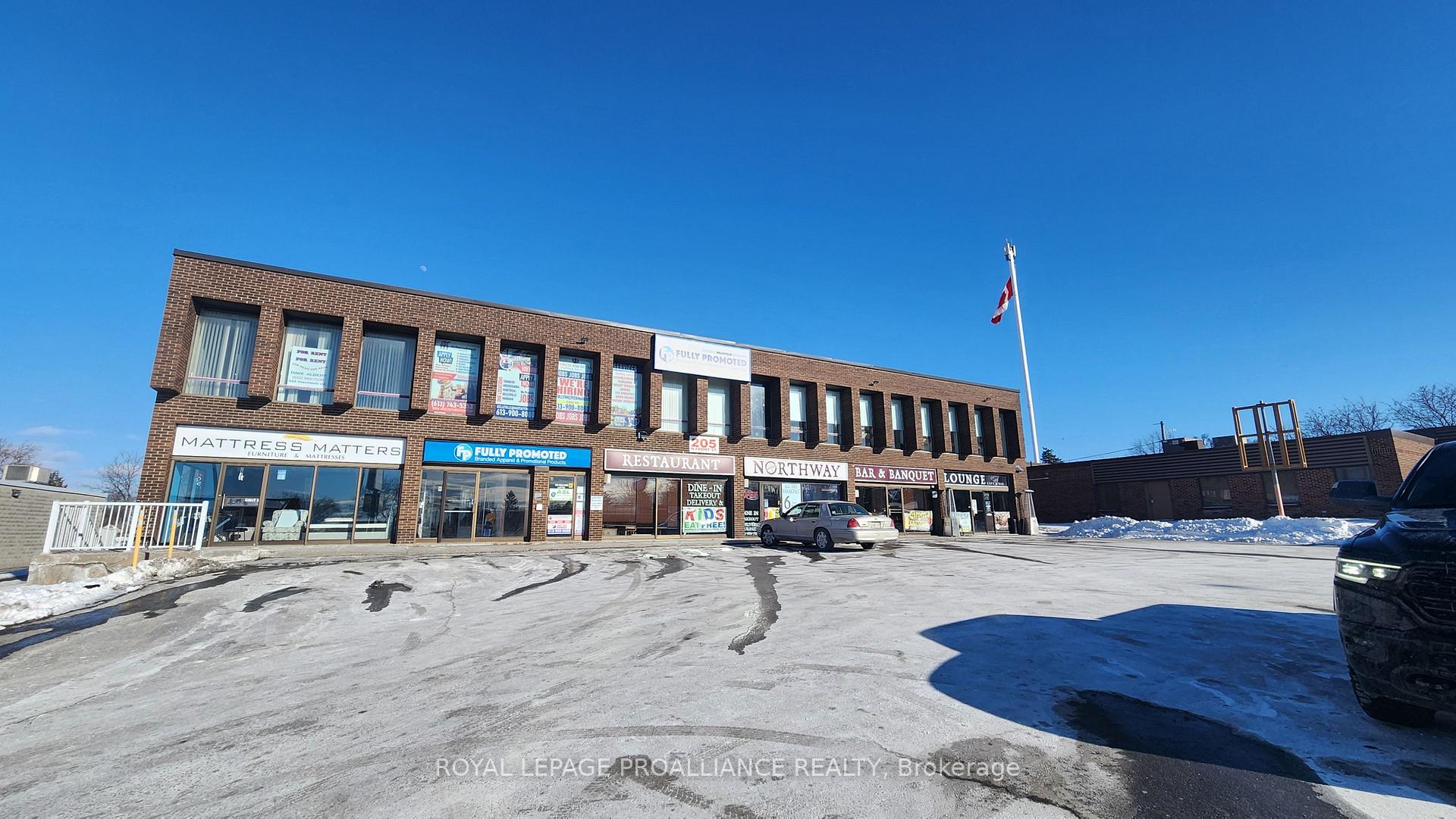 205 North Front Street N, Belleville, ON, exterior