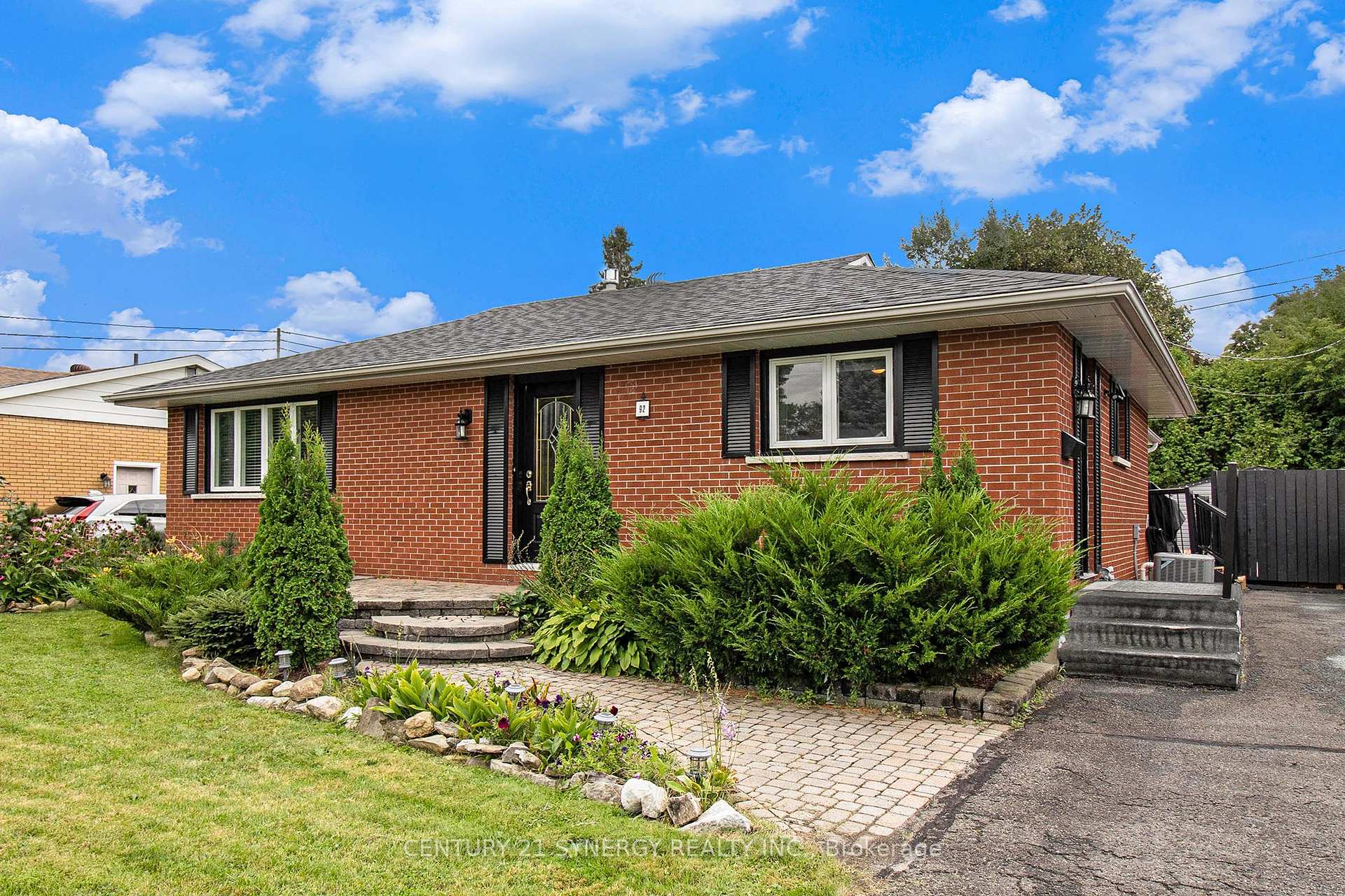 92 Jasper Avenue, Smiths Falls, ON, exterior