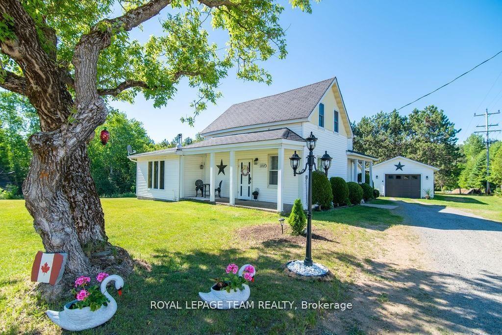 3709 Old Barrys Bay Road, Madawaska Valley, ON, exterior