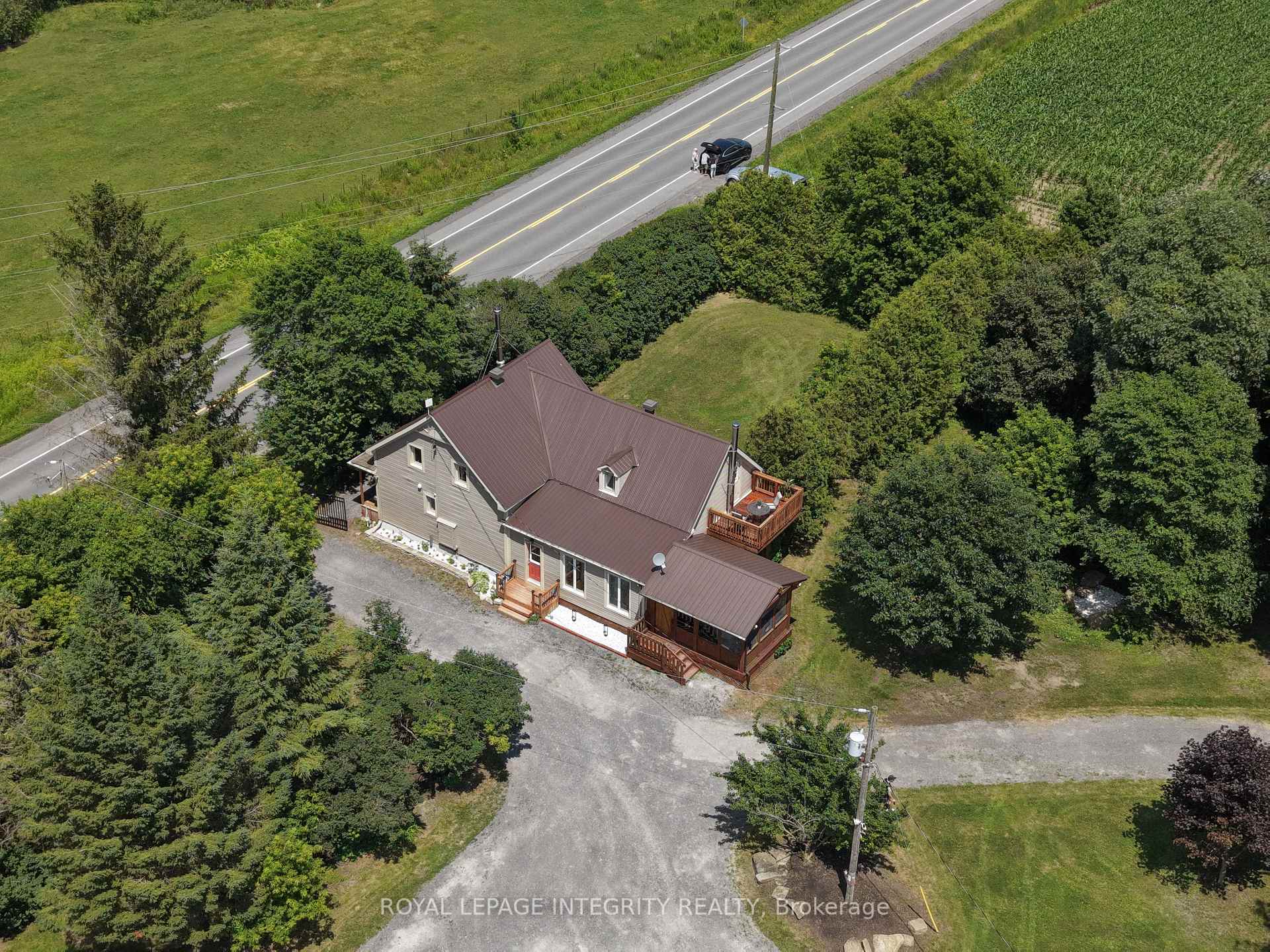 1550 County Rd 2 Road, Alfred and Plantagenet, ON, exterior