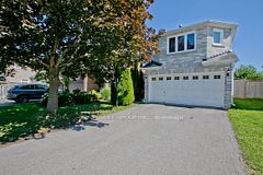 22 Taos Court, Richmond Hill, ON, exterior