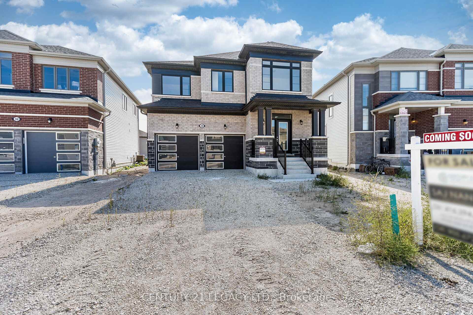 30 Union Boulevard, Wasaga Beach, ON, exterior