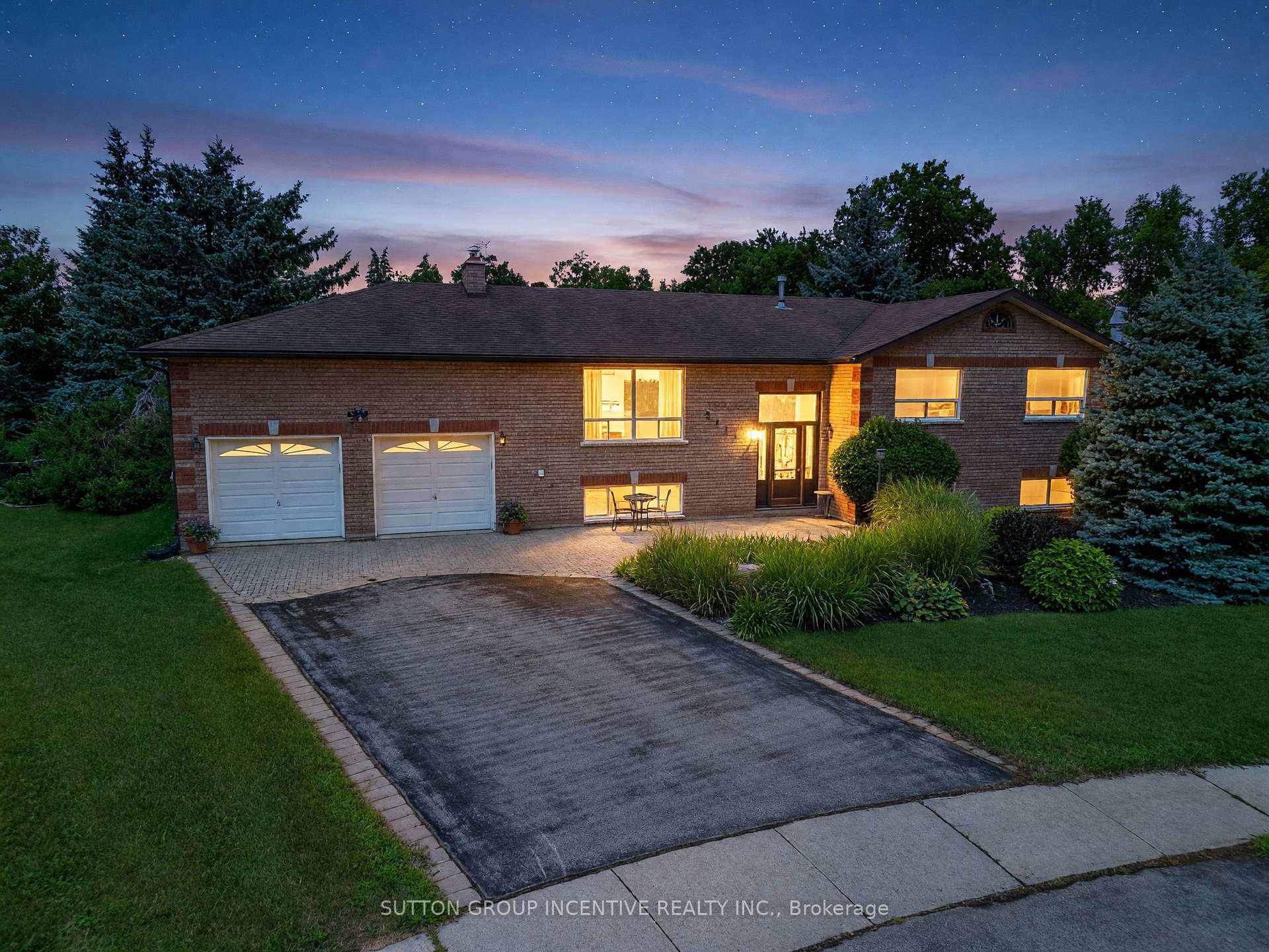 2114 Chantler Street, Innisfil, ON, exterior