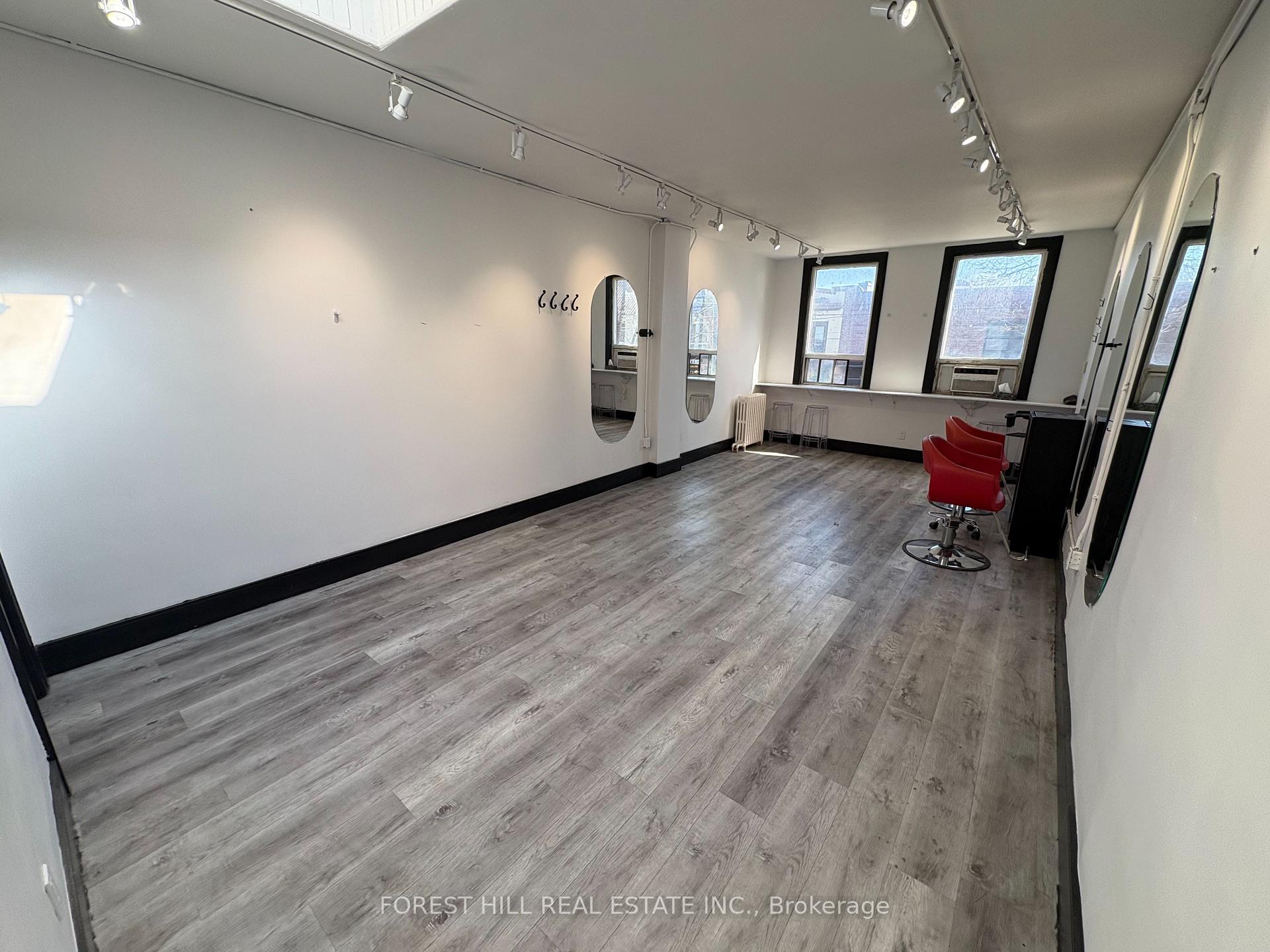 2nd Floor - 724 1/2 Queen Street E, Toronto E01, ON, exterior