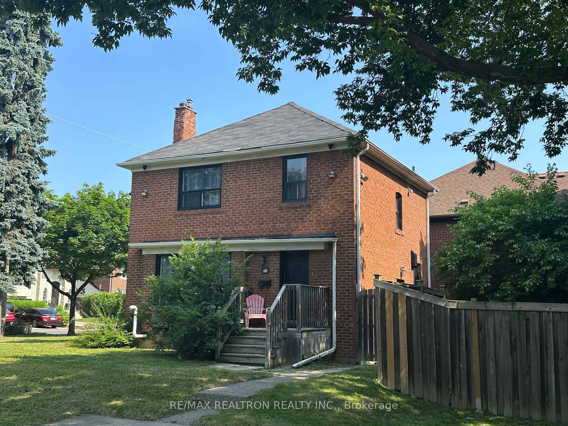 27 Westgate Boulevard, Toronto C07, ON, exterior