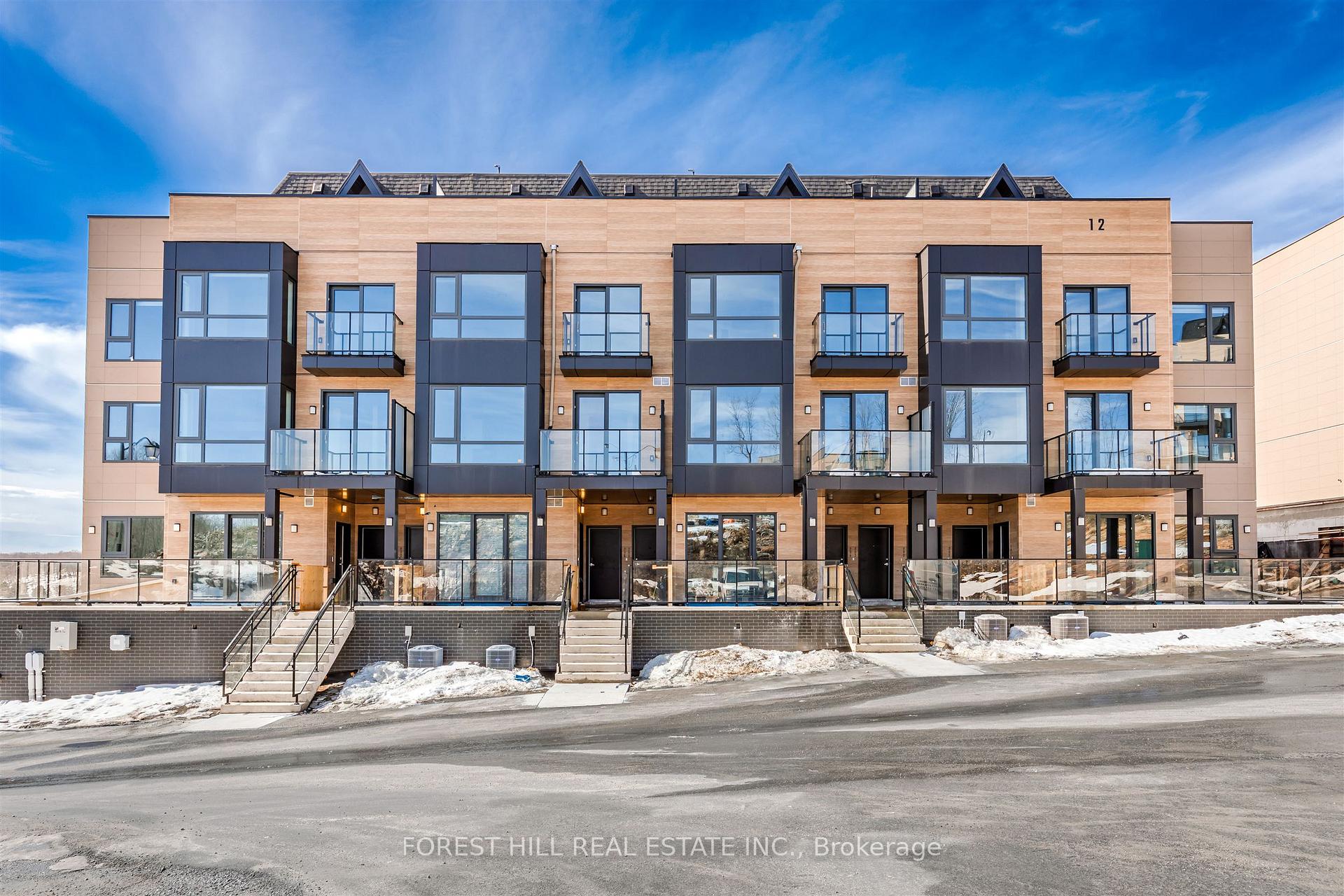 H111 - 119 Town Line Road E, Huntsville, ON, exterior