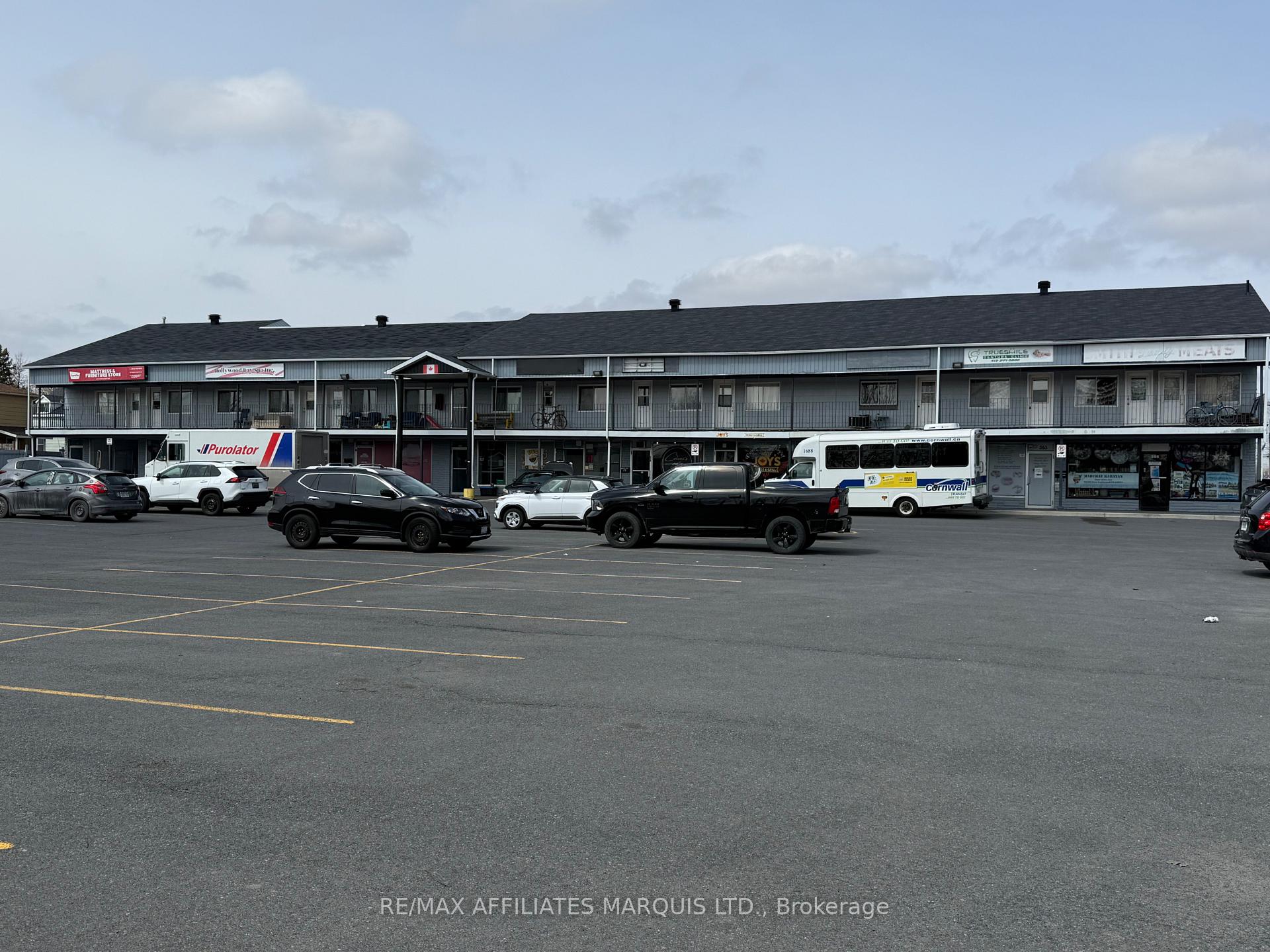 383 - 365 Eleventh Street, Cornwall, ON, exterior