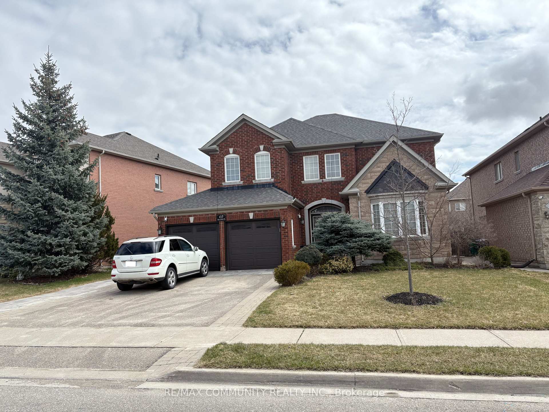 60 Saint Hubert Drive, Brampton, ON, exterior