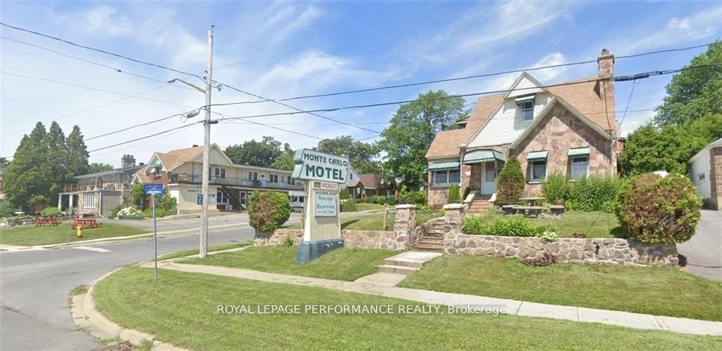 1606 + 1700 MONTREAL Road, Cornwall, ON, exterior