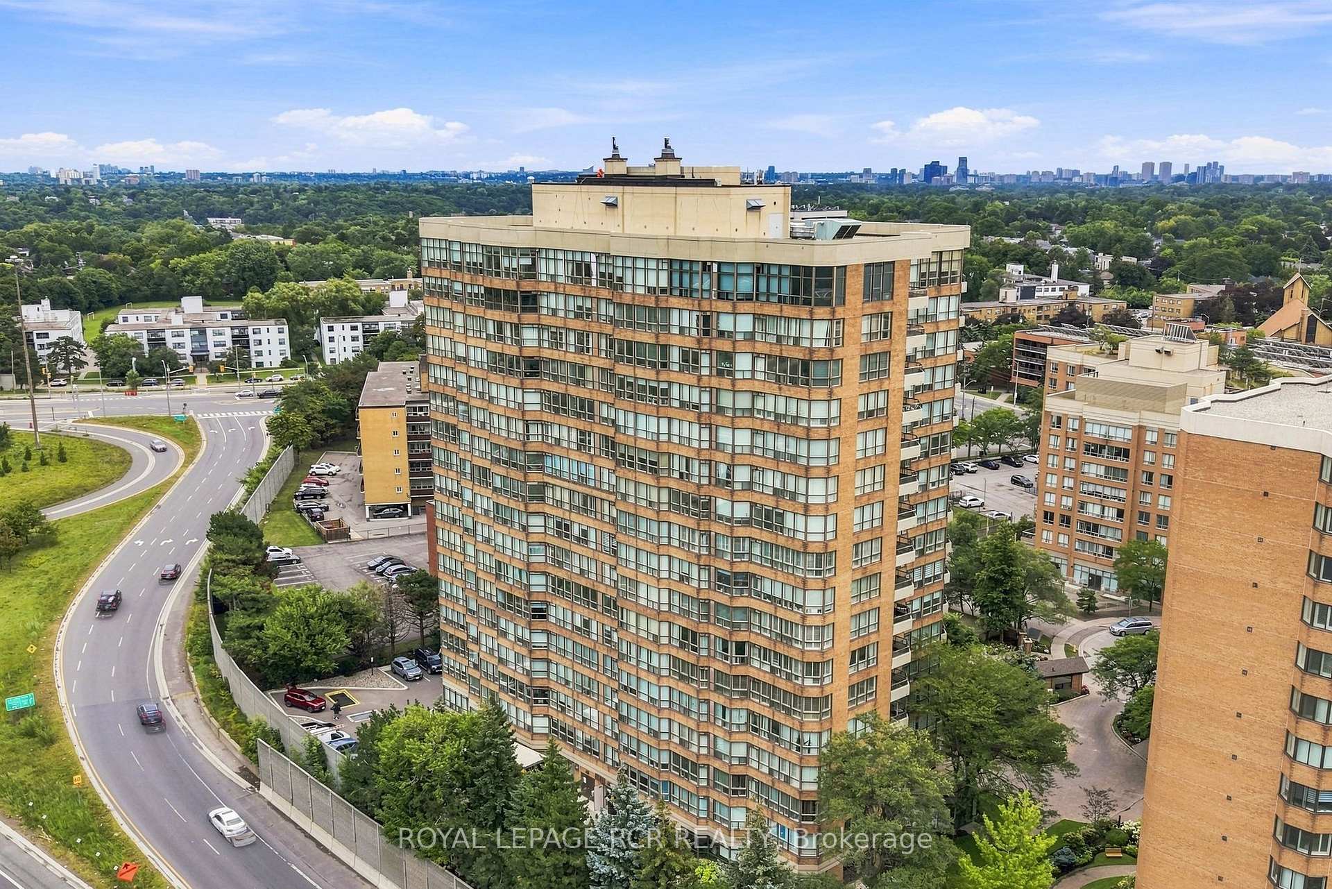 1016 - 268 Ridley Boulevard, Toronto C04, ON, exterior