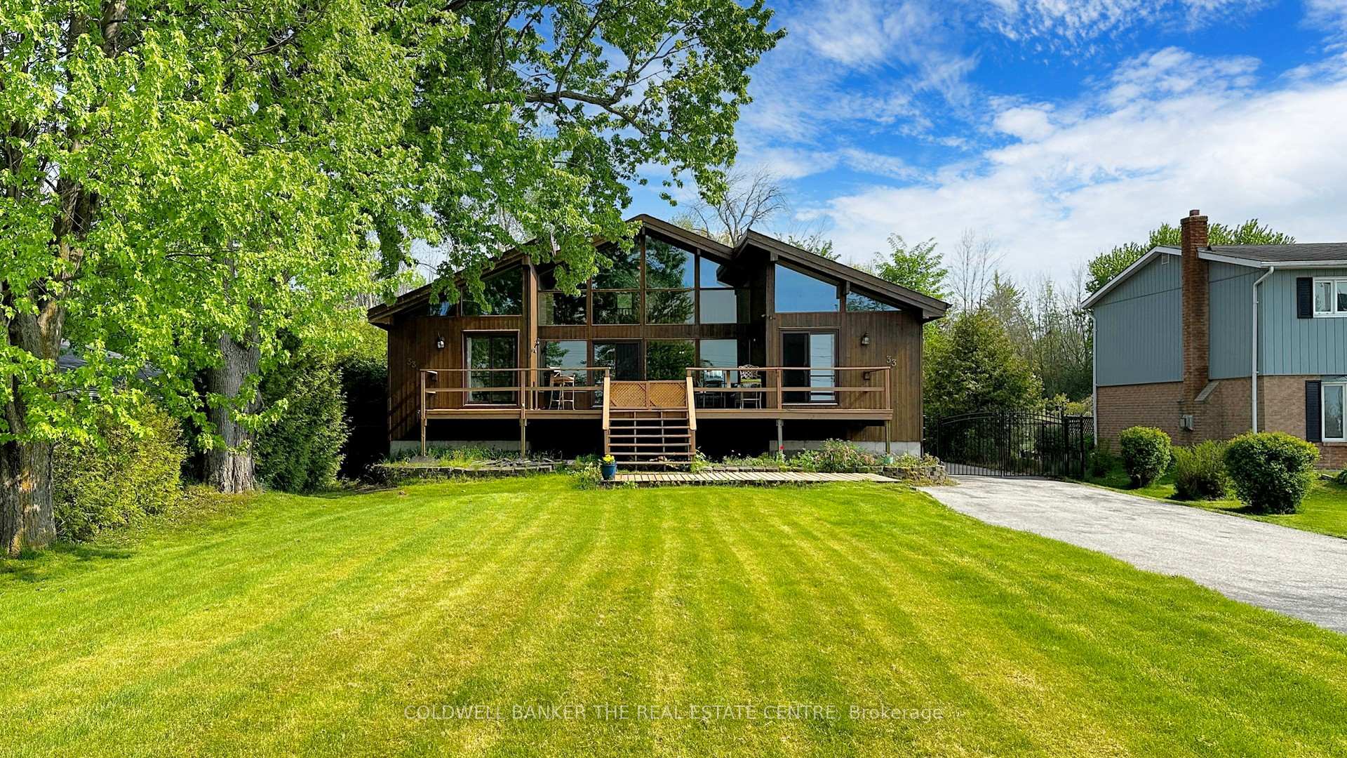 33 Lake Drive E, Georgina, ON, exterior