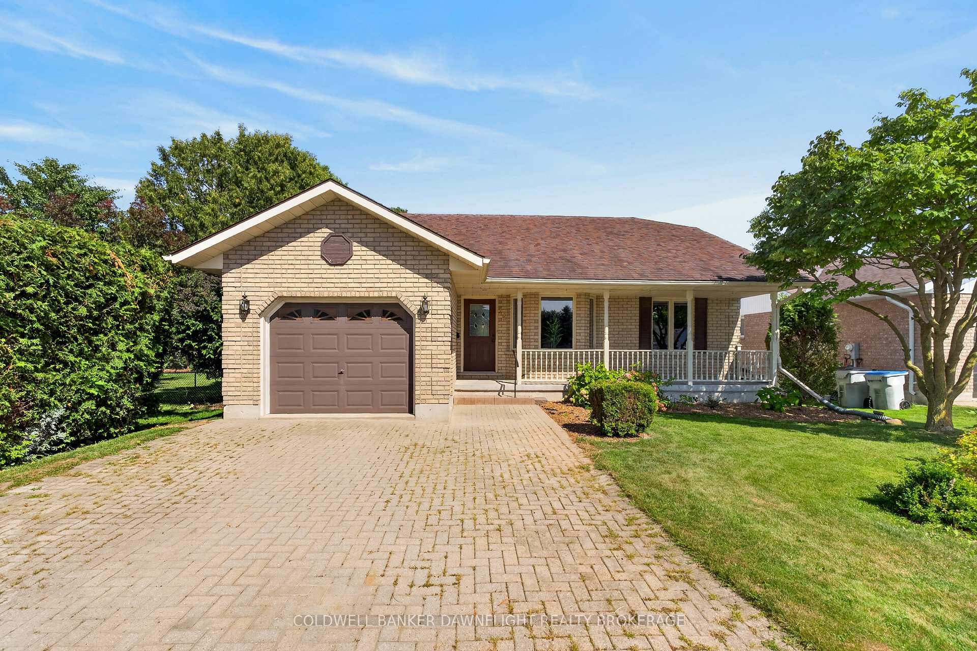 14 Gregus Court, South Huron, ON, exterior