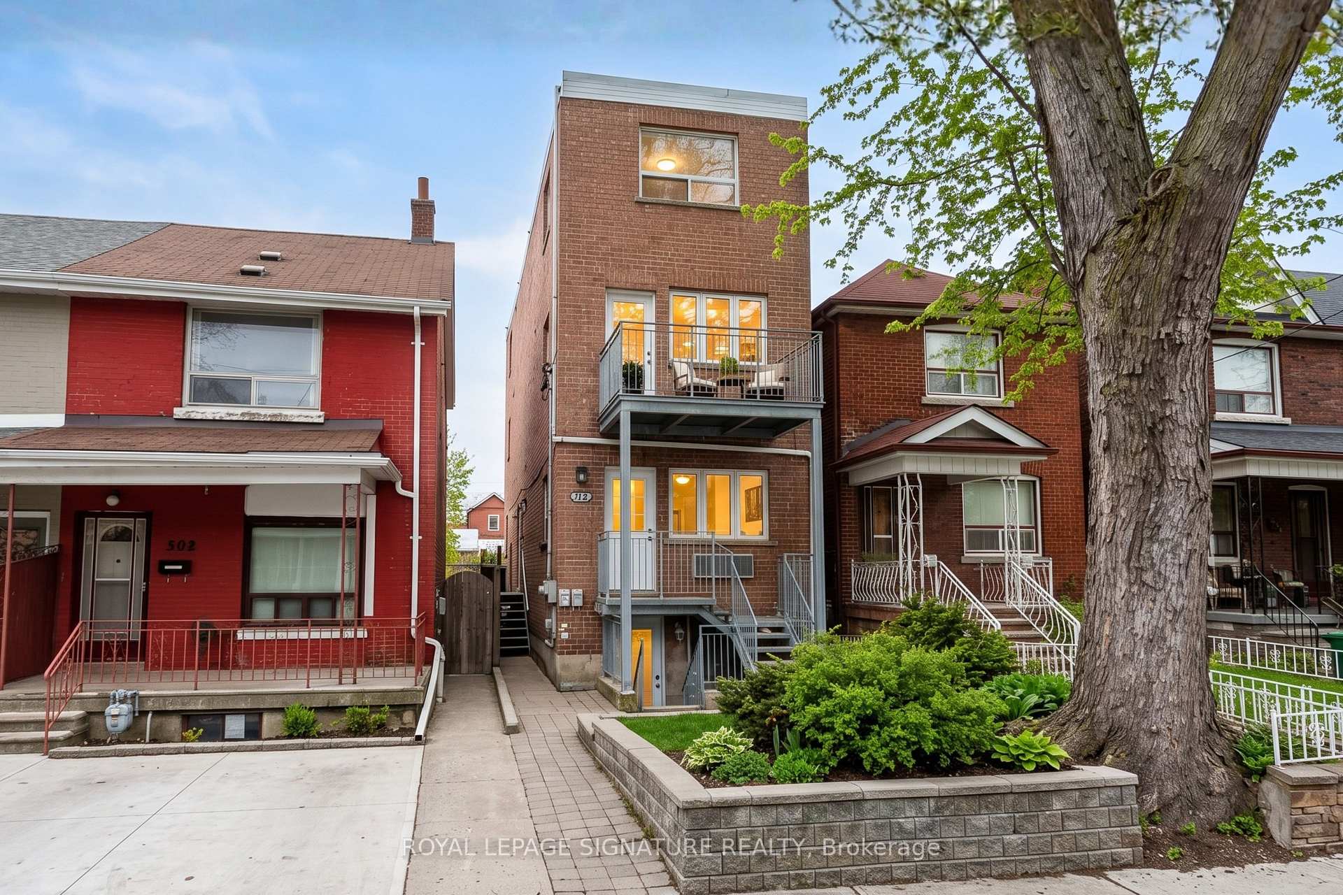 Lower - 512 Concord Avenue, Toronto W02, ON, exterior
