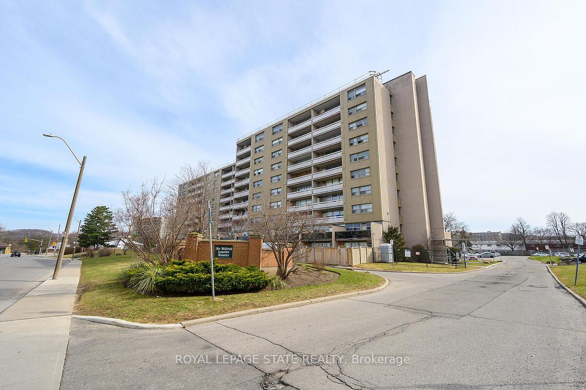 811 - 15 Albright Road, Hamilton, ON, exterior