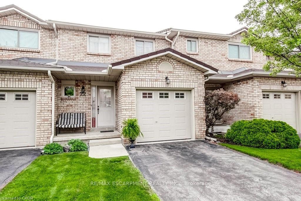 22 - 391 STONE CHURCH Road E, Hamilton, ON, exterior