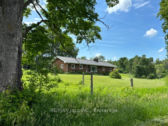 224 Christiani Road, Quinte West, ON, exterior