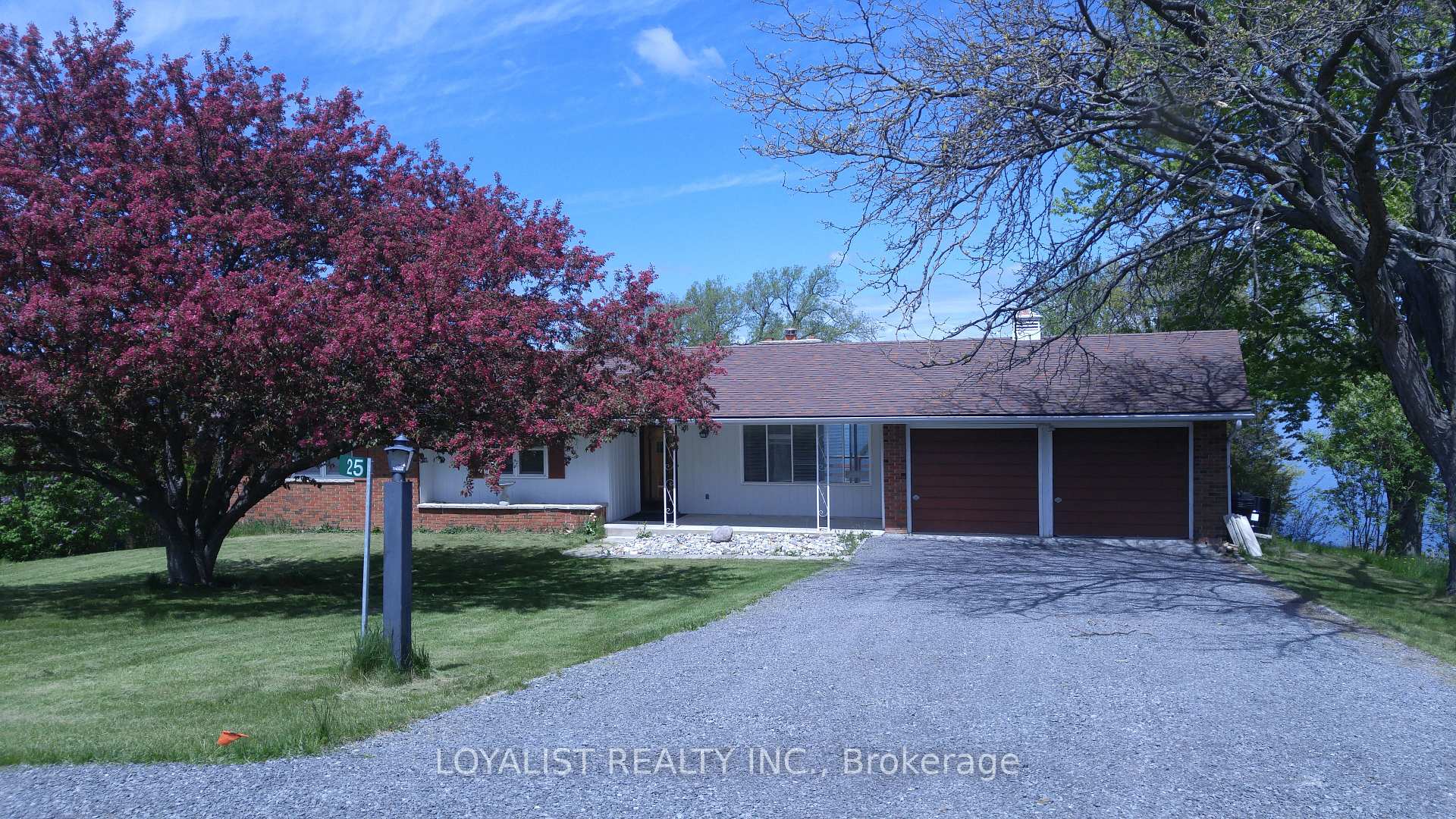 25 Redner Lane, Prince Edward County, ON, exterior