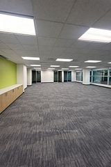 202 - 5500 North Service Road, Burlington, ON, exterior