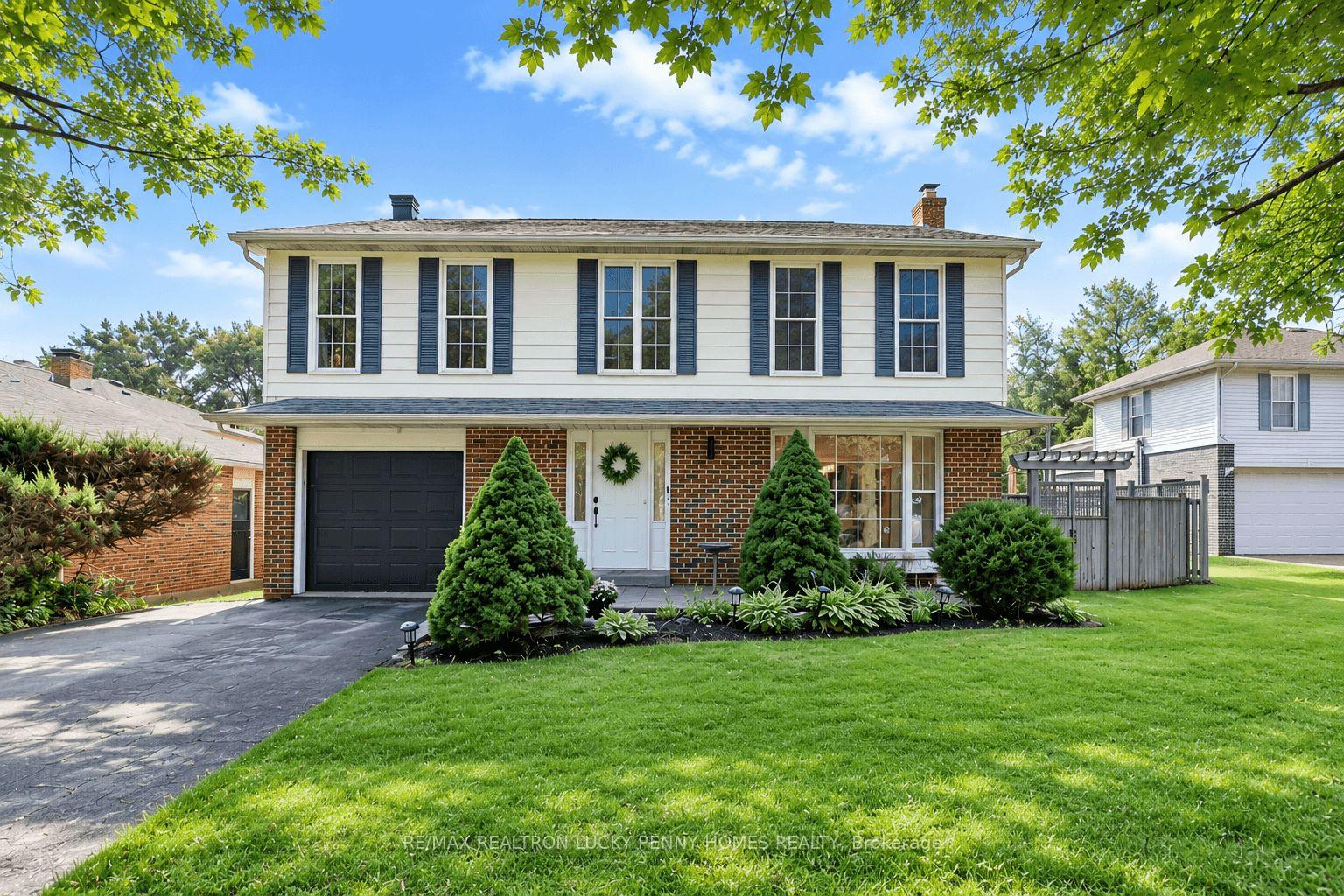 38 Walkerton Drive, Markham, ON, exterior