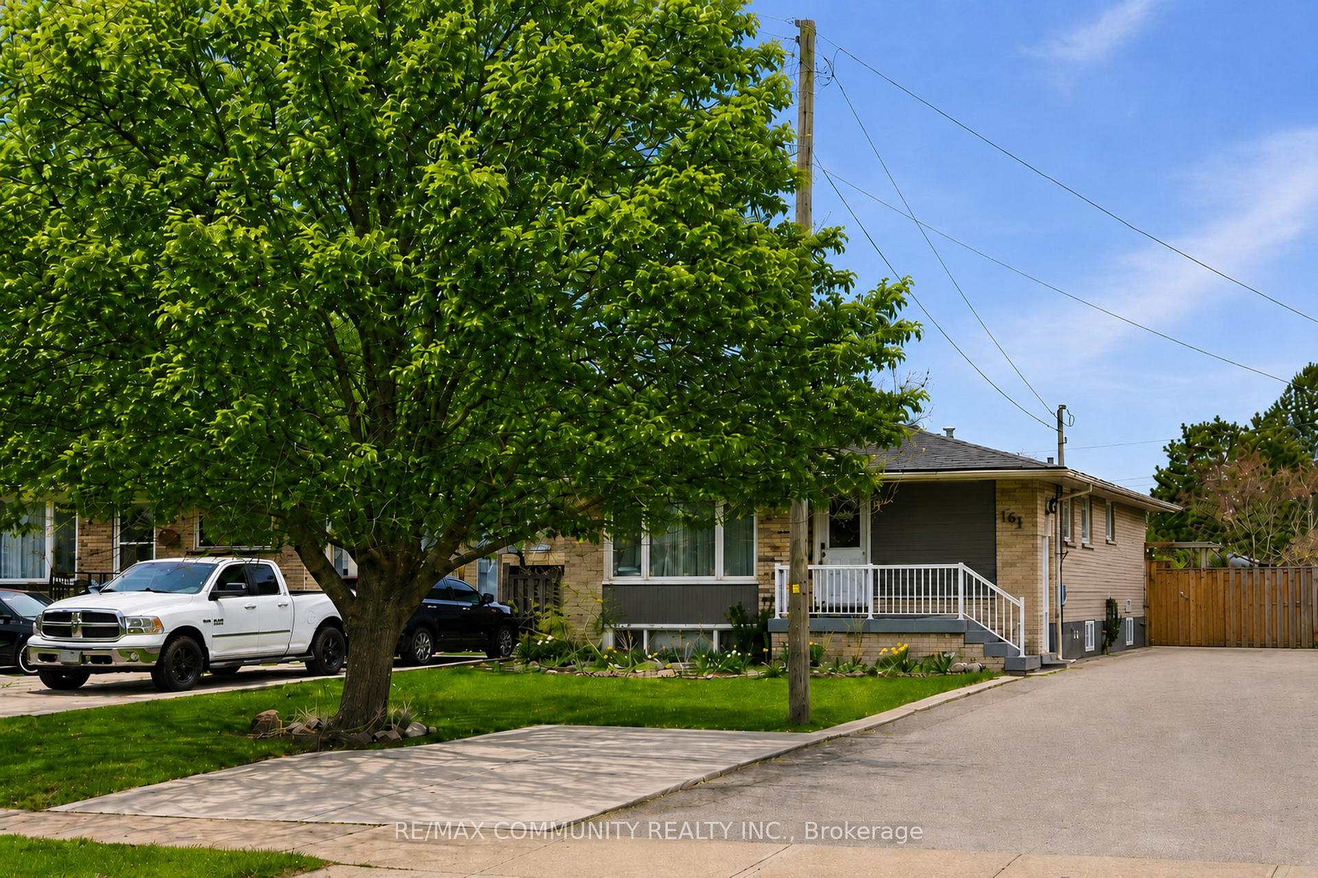 Bsmt - 161 Mohawk Road W, Hamilton, ON, exterior