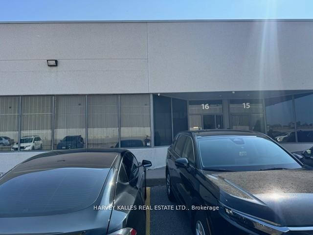 16 - 60 West Wilmot Street, Richmond Hill, ON, exterior