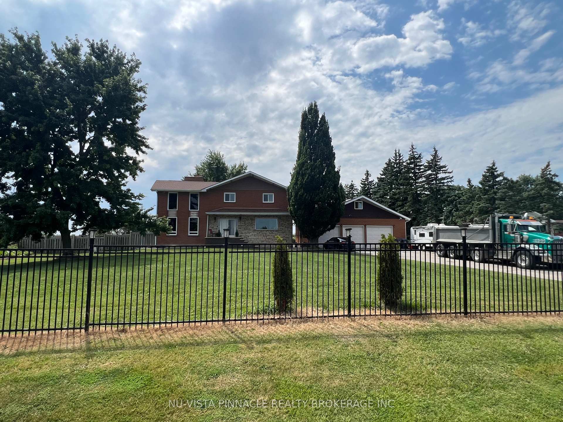 13080 Centreville Creek Road, Caledon, ON, exterior