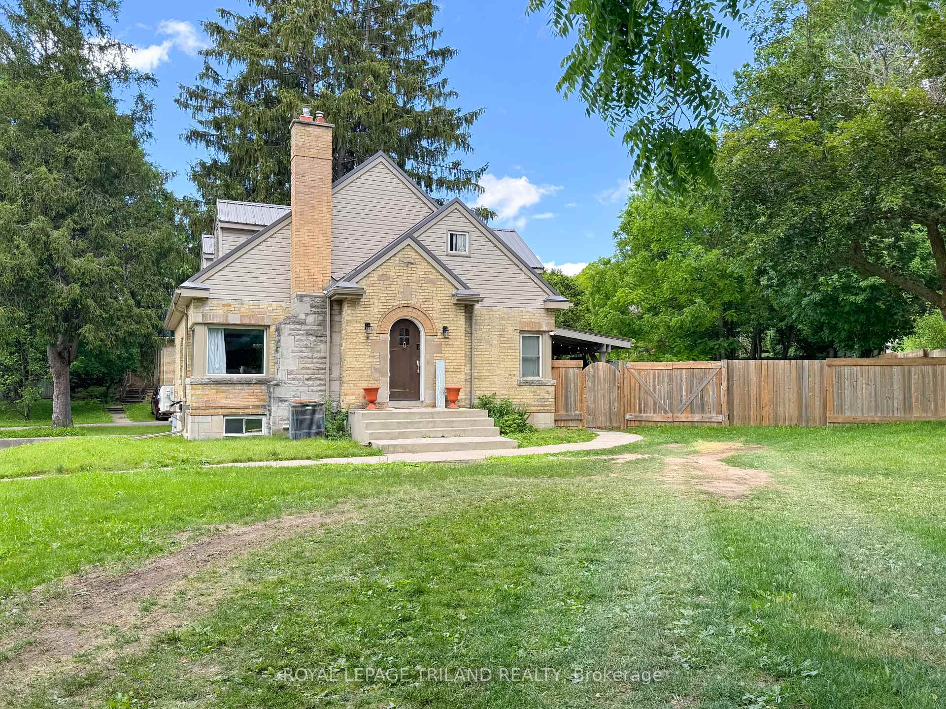 100 SUNSET Drive, St. Thomas, ON, exterior