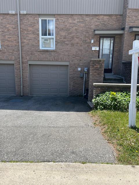 82 - 201 Alexmuir Boulevard, Toronto E07, ON, exterior
