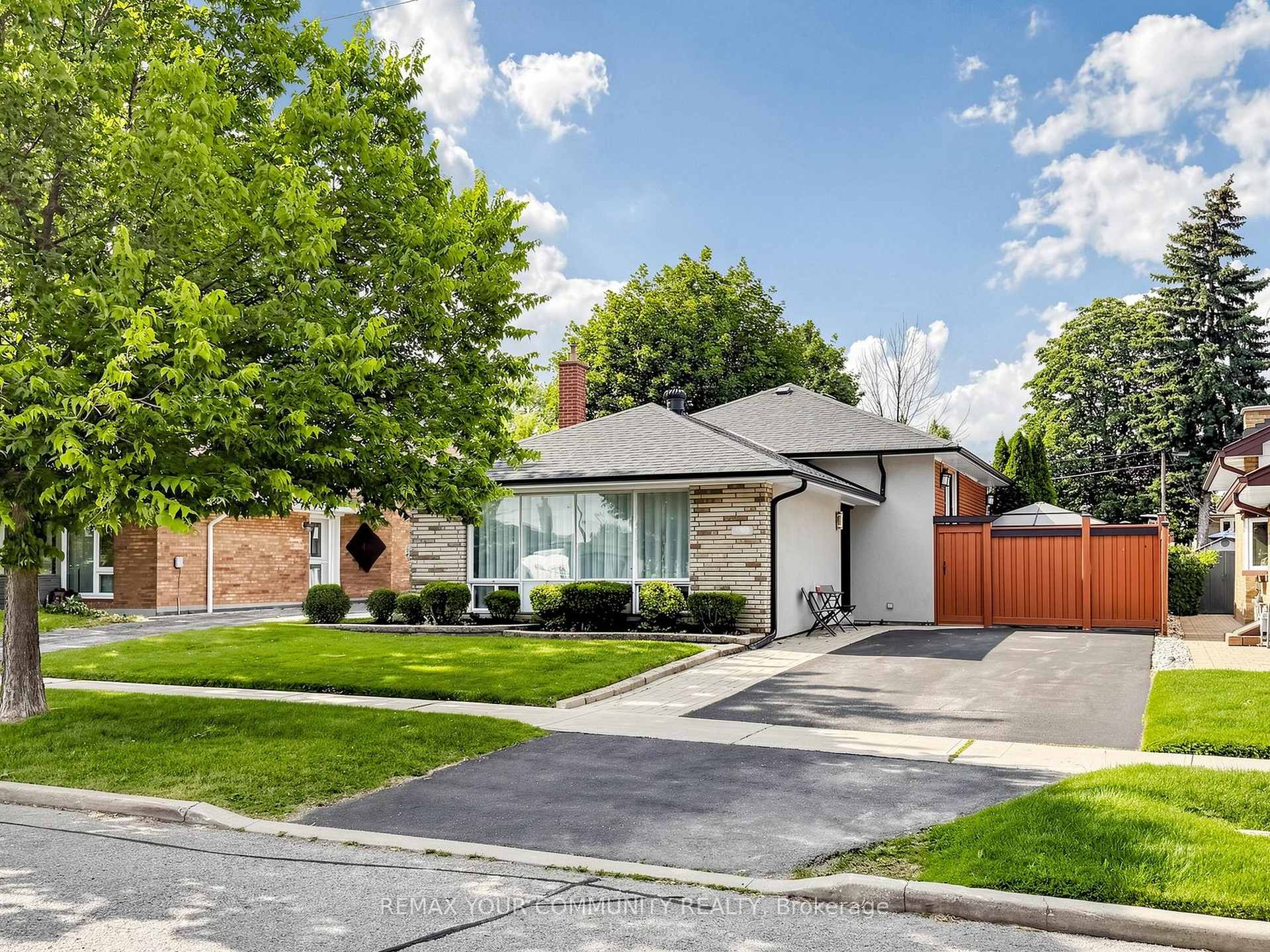 44 Lewiston Road, Toronto E04, ON, exterior
